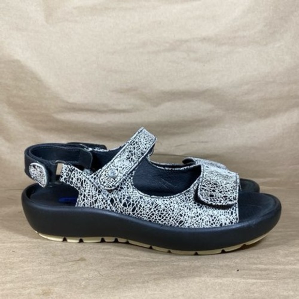 Wolky Sandals Mens 40‎ Black White Crackle Pattern Leather Adjustable Straps